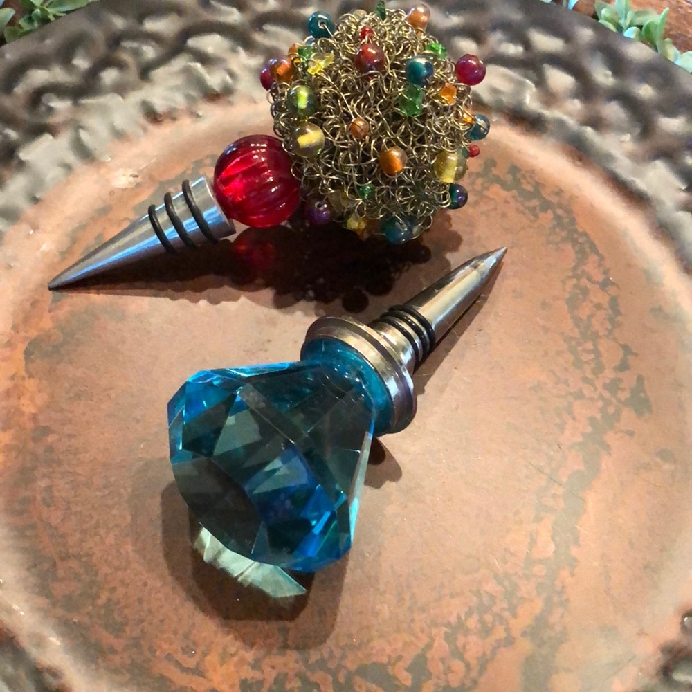 2 beautiful wine stoppers